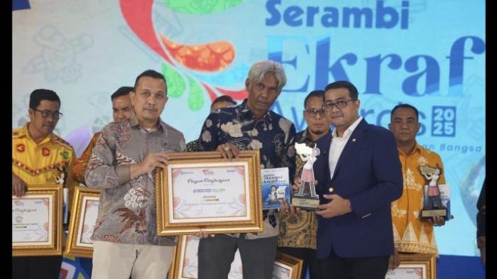 Perumda Tirta Pase Aceh Utara Terima Serambi Ekraf Award 2025, Diserahkan Menteri Ekonomi Kreatif RI